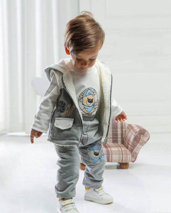 لباس گرم بچگانه