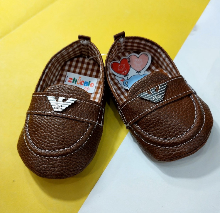 پاپوش نوزادی