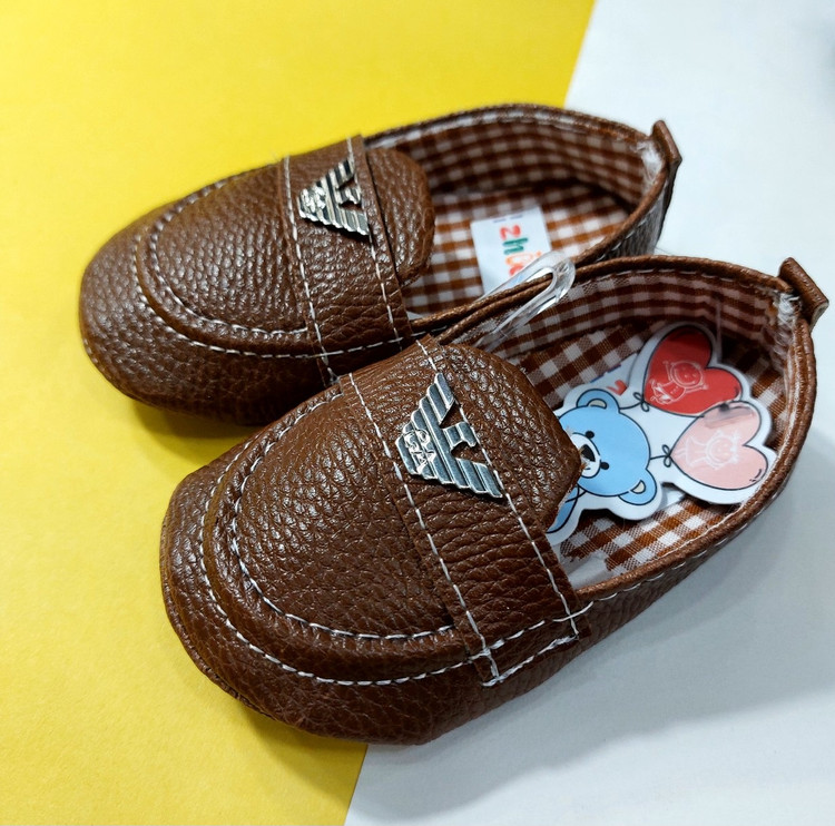 پاپوش کالج نوزادی