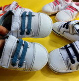 پاپوش چسبی نوزاد