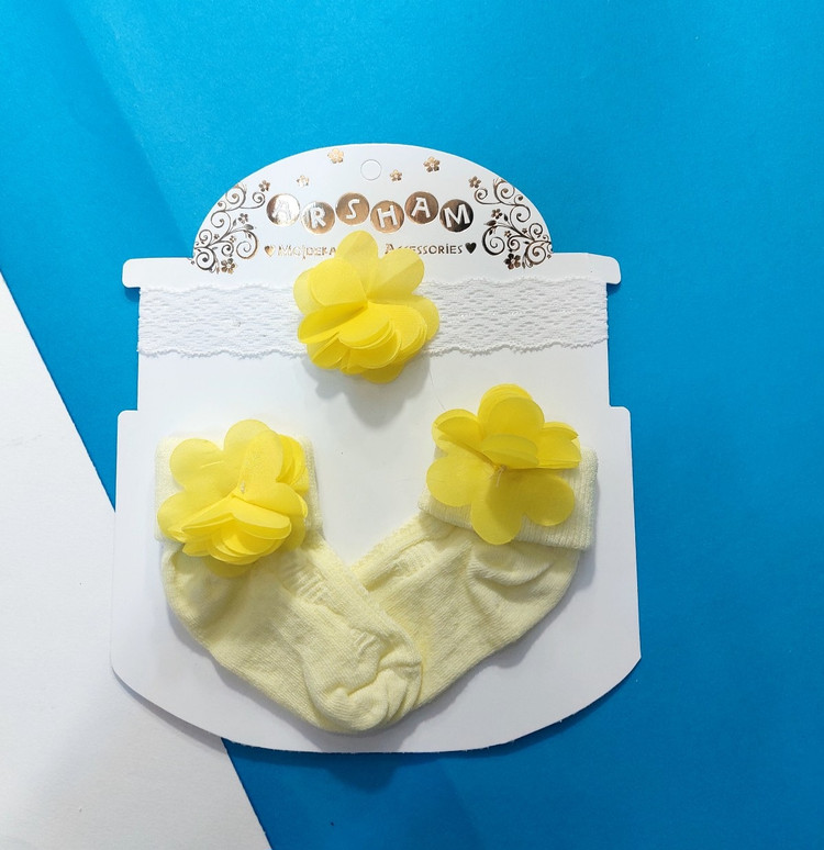 جوراب بچگانه