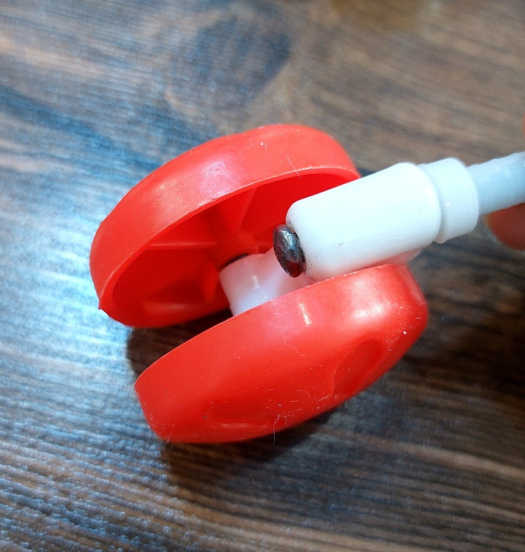 چرخ یدکی روروک