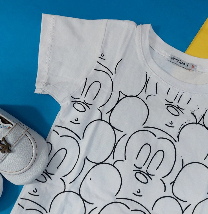 لباس بچگانه