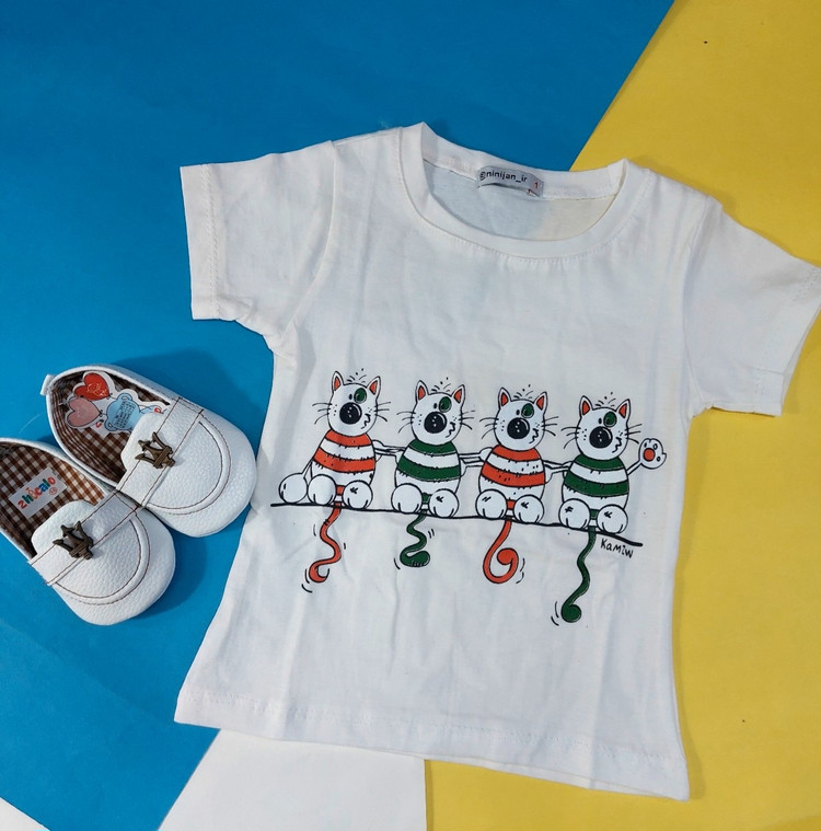 تیشرت سفید بچگانه