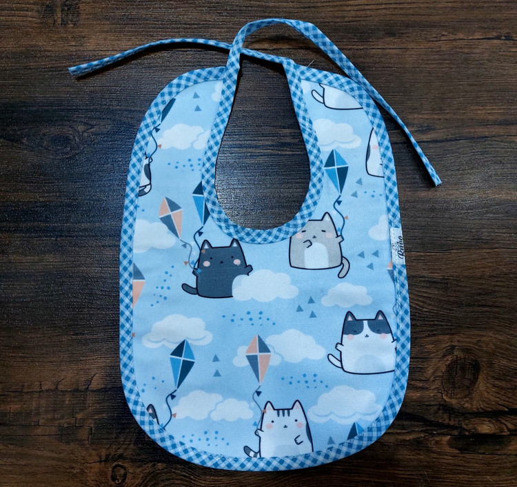 پیش بند مخمل طرحدار نوزاد