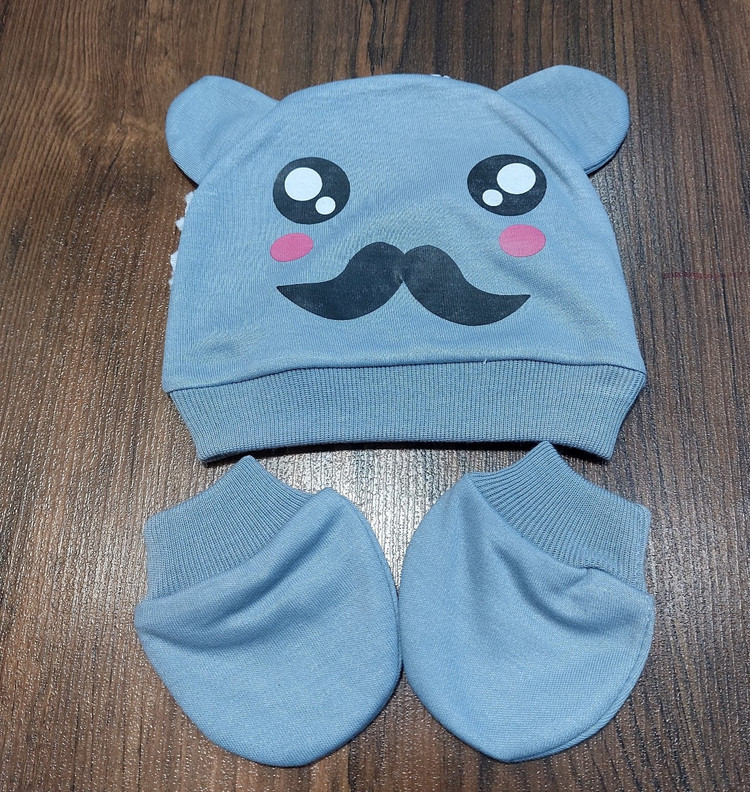 ست کلاه و دستکش نوزاد