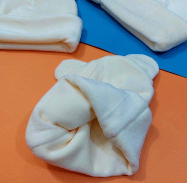 کلاه مخمل نوزادی