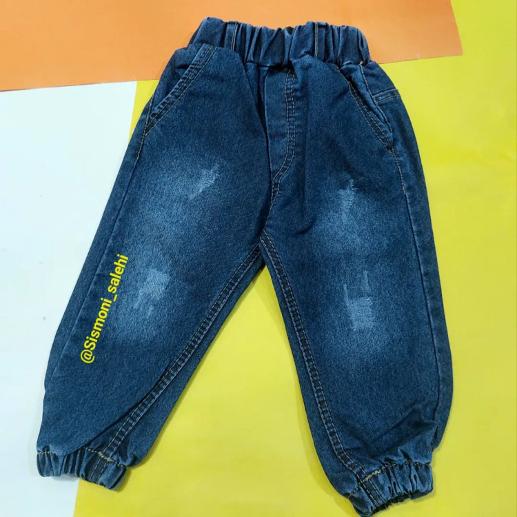 شلوار جین بچگانه