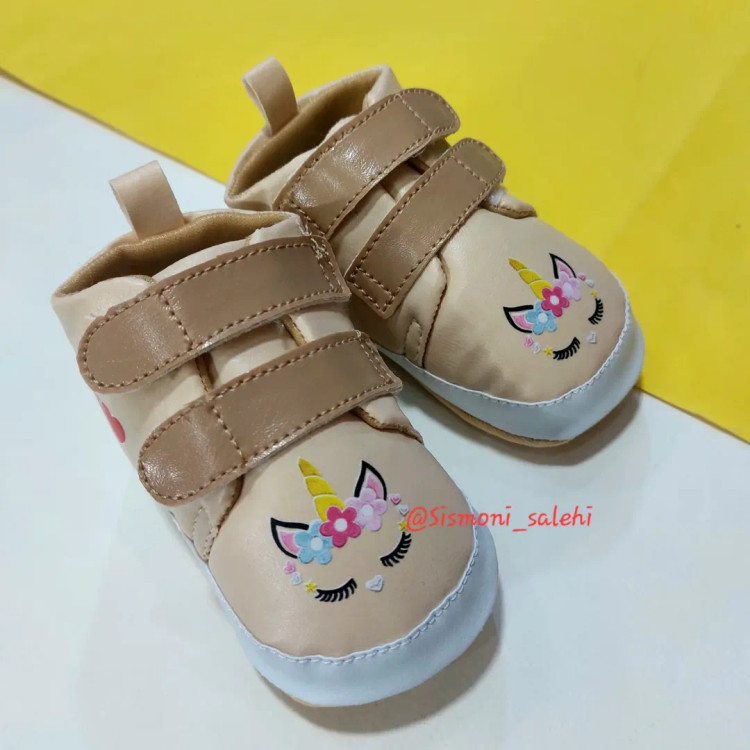 پاپوش نوزادی