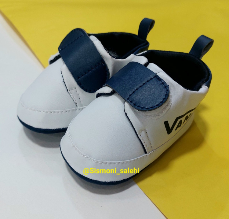 پاپوش ونس نوزادی