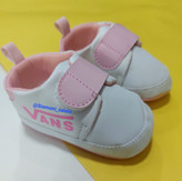 پاپوش نقلی نوزاد