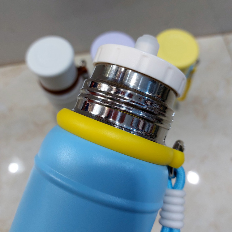 قمقمه استیل نی دار