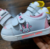 کفش چسبی صدادار بچگانه