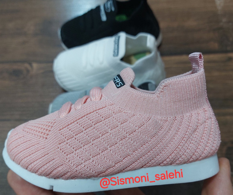 ارسال فوری کفش بچگانه با قیمت مناسب