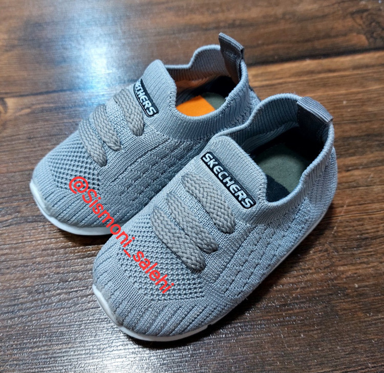 ارسال فوری کفش بچگانه