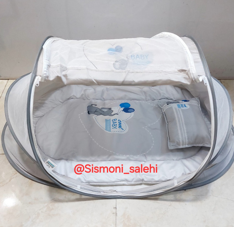 پشه بند همراه با تشک و بالش