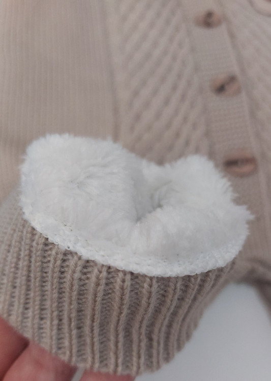 سرهمی داخل پشمی نوزادی