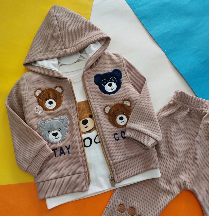 لباس بچگانه