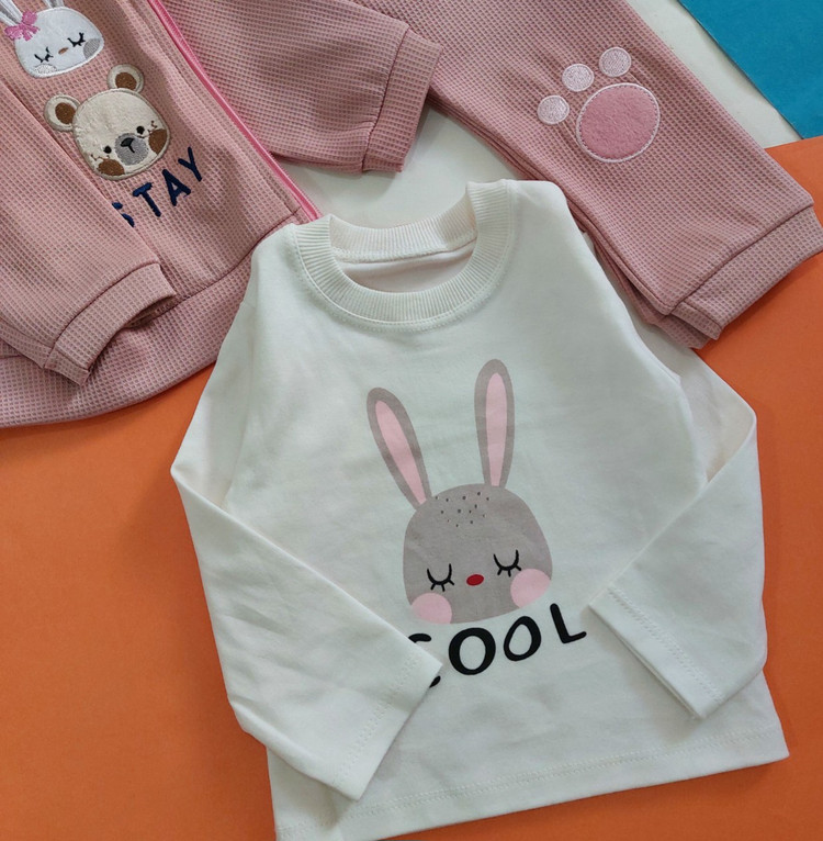 ۳ تکه لباس بچگانه